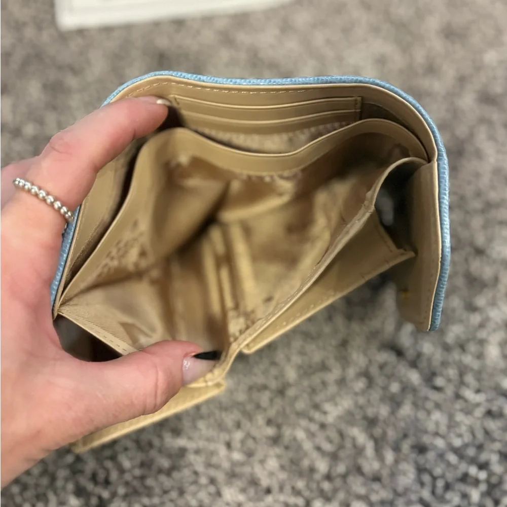 MCM Visetos Trifold Beige and blue Leather Wallet - Picture 12 of 14